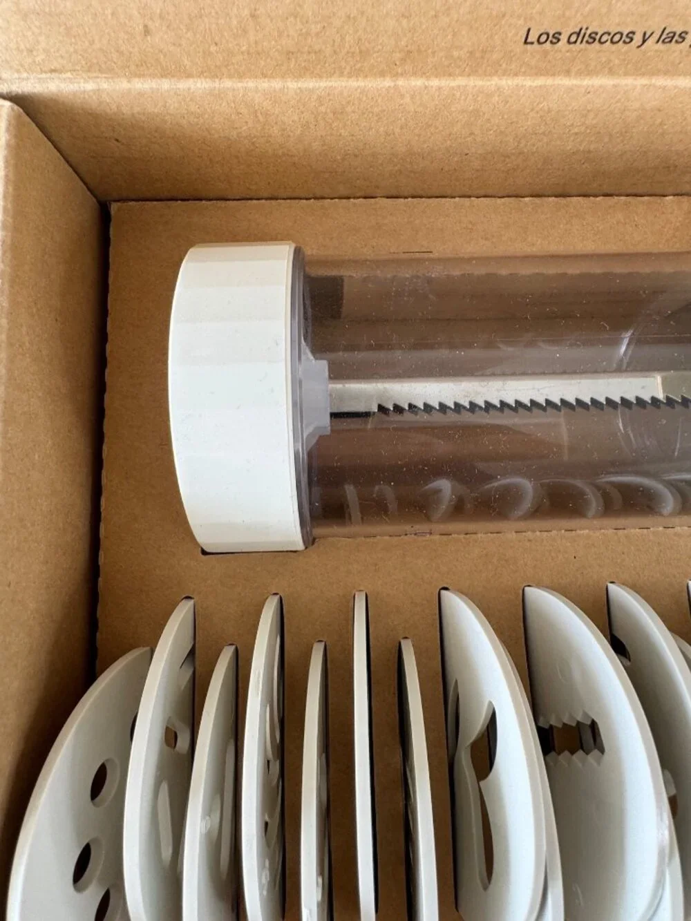 Pampered Chef Cookie Press w 16 Discs Classic Spritz Cookies Model 1525 NWB